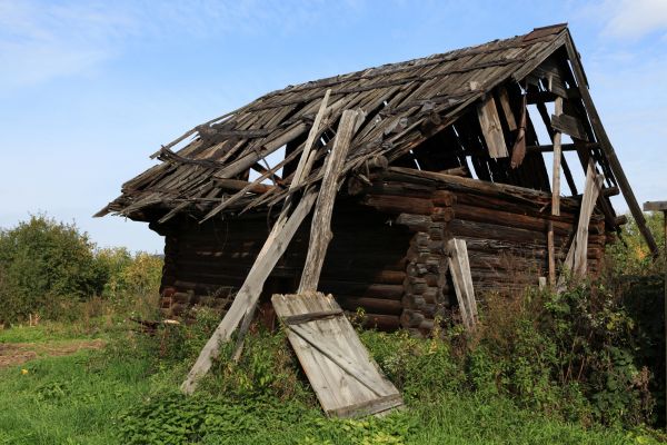 Pole Barn Demolition in Hendersonville